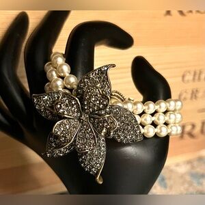 Heidi Daus Crystal 3D Vintage Flower Triple Strand Faux Pearls crystal clasp 7”